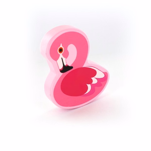 Puinen helistin Flamingo tai Tukaani, satunnainen malli