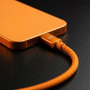 Forever Saffron -kaapeli USB-C - USB-C 1,0 m 60W oranssi