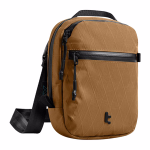 TOMTOC Aviator-T37 matkalaukku olkahihnalla X-Pac 1.3L (ruskea)