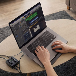 Spigen SlimFold LD201-S8 -kannettavan tietokoneen teline, harmaa