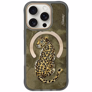 Nimmy Magnetic Fantasy Animal MagSafe Suojakuori iPhone 16 Pro:lle - kultainen