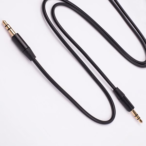 Maxlife kaapeli 3,5 mm audioliittimellä – 3,5 mm liitin 1 m musta