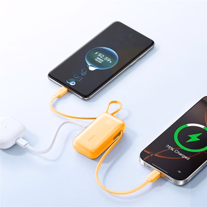 Joyroom JR-PR2L 35W 10000mAh Powerbank Sisäänrakennetuilla USB-C Kaapeleilla - Oranssi