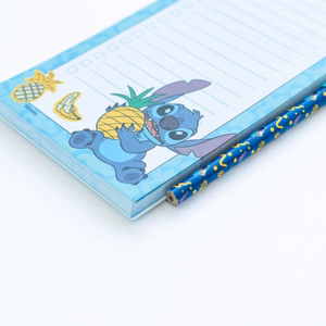 Disney Stitch Tropical -magneettinen ostoslistalehtiö jääkaappiin kynällä, 10 × 21 cm