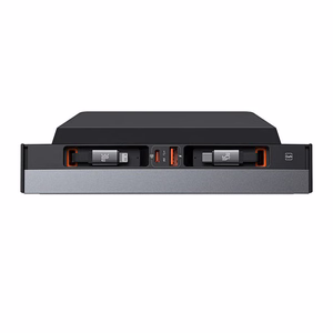 Keskitin Baseus T-Space USB-C - lightning -kaapeleilla Tesla-autoihin (musta)