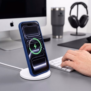 Tech-Protect MagOne MagSafe CC suojakuori ja 2 kpl karkaistuja laseja malleille iPhone 18 Pro Max / 17 Pro Max, läpinäkyvä tummansininen