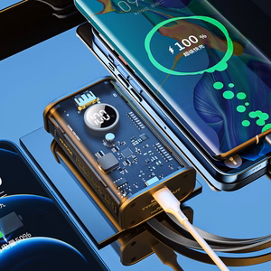 WEKOME WP-345 Vanguard Series varavirtalähde, 10000 mAh, PD 20 W + QC 22,5 W, sisäänrakennetuilla USB-C- ja Lightning-kaapeleilla, musta