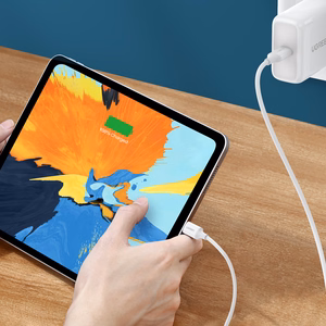 Ugreen US264 60518 USB-C / USB-C PD QC AFC -kaapeli 1m - valkoinen