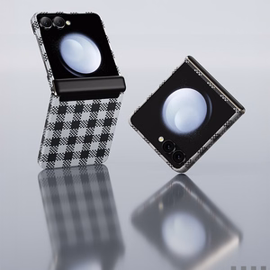 Benks Magnetic Armor Vichy Spin Kevlar -suojakuori 1000D (BK48) Samsung Galaxy Z Flip 7, musta