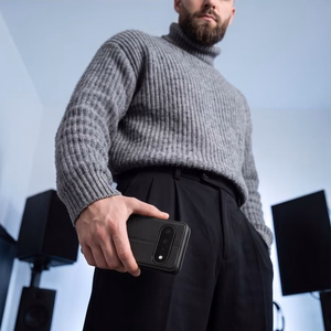 Tech-Protect Wallet -suojakuori mallille Google Pixel 11 / 11 Pro – mattamusta