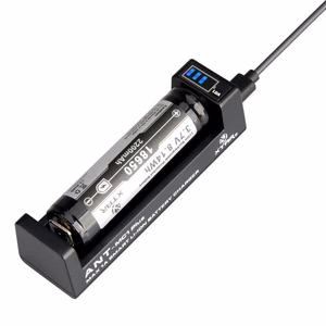 Xtar ANT MC1 Plus -pikalaturi Li-ion 18650 -akulle