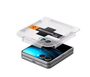 Spigen Glas.TR EZ Fit HD Karkaistu lasi Näytönsuoja Samsung Galaxy Z Flip 7:lle - Läpinäkyvä