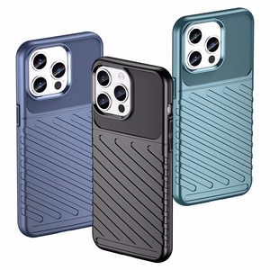 Panssaroitu iPhone 15 Pro Max Thunder Suojakuori - musta