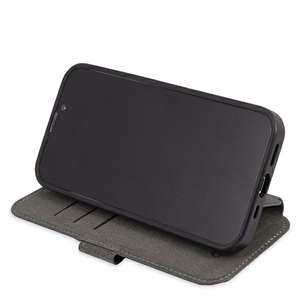 Guess GUBKP13X4GMGGR iPhone 13 Pro Max 6.7" Harmaa/Harmaa Lompakkokuori 4G Big Metal Logo