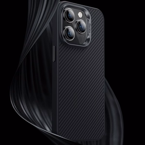 Benks Magnetic Hybrid Armor Pro Kevlar Suojakuori Metal Frame 600D iPhone 15 Plus:lle musta