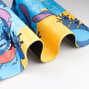 Disney Stitch XXL -peli- ja työpöytämatto, 80 × 35 cm
