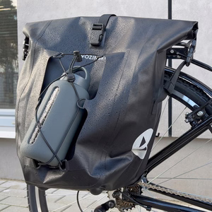 Vedenpitävä pyörän tavaratelinelaukku Wozinsky WBB24BK, 25 l, musta
