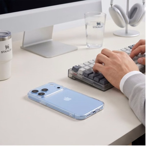 Tech-Protect FlexAir läpinäkyvä suojakuori ja Glass Fit+ karkaistu lasi, 2 kpl, iPhone 18 Pro Max / 17 Pro Max -malleille