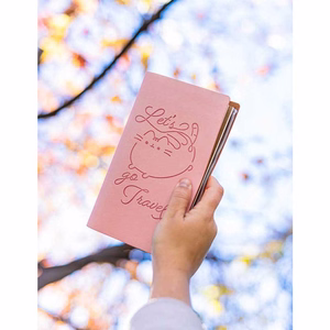 Pusheen nahkainen matkapäiväkirja, B6, vaaleanpunainen