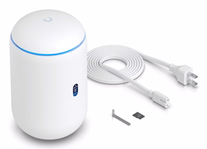 UBIQUITI UDR7 Desktop 10G Cloud Gateway