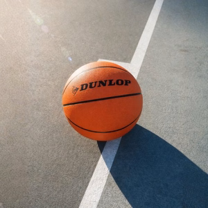 Dunlop 8-paneelinen ulkokoripallo, koko 7, oranssi