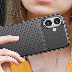 Thunder Case Silikoninen Suojakuori iPhone 16 Plus:lle - Musta