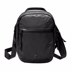 TOMTOC Aviator-T37 matkalaukku olkahihnalla X-Pac 1.3L (musta)