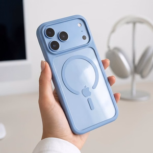Tech-Protect MagOne CC MagSafe suojakuori ja 2 kpl karkaistuja laseja malleille iPhone 18 Pro Max / 17 Pro Max, läpinäkyvä sininen