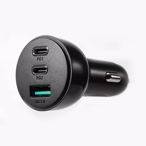 Joyroom 70W auton laturi 3 portilla: USB, 2 x USB C musta (JR-CL26)