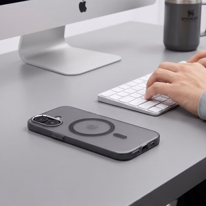 Tech-Protect MagZero MagSafe-suojakuori iPhone 17:lle, mattamusta