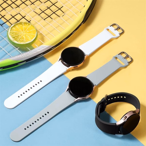 Tech-Protect Iconband -ranneke Samsung Galaxy Watch 4 / 5 / 5 Pro / 6 / 7 / FE valkoinen