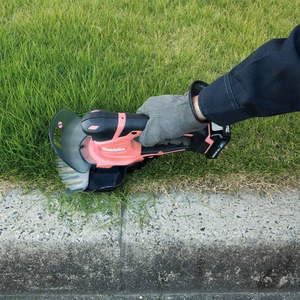 Makita UM600DSAP – akkukäyttöiset ruoho- ja pensassakset, 12 V