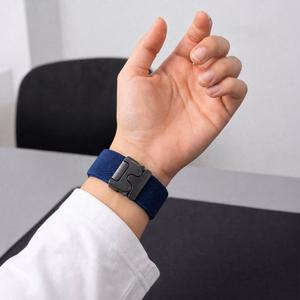Tech-Protect Nylon Clasp -ranneke mallille Samsung Galaxy Watch Ultra 47 mm – tummansininen