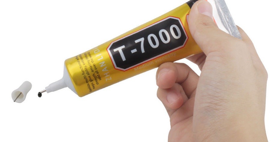 Universaali liima T7000 50ml musta (matkapuhelimen rungon liimaukseen)