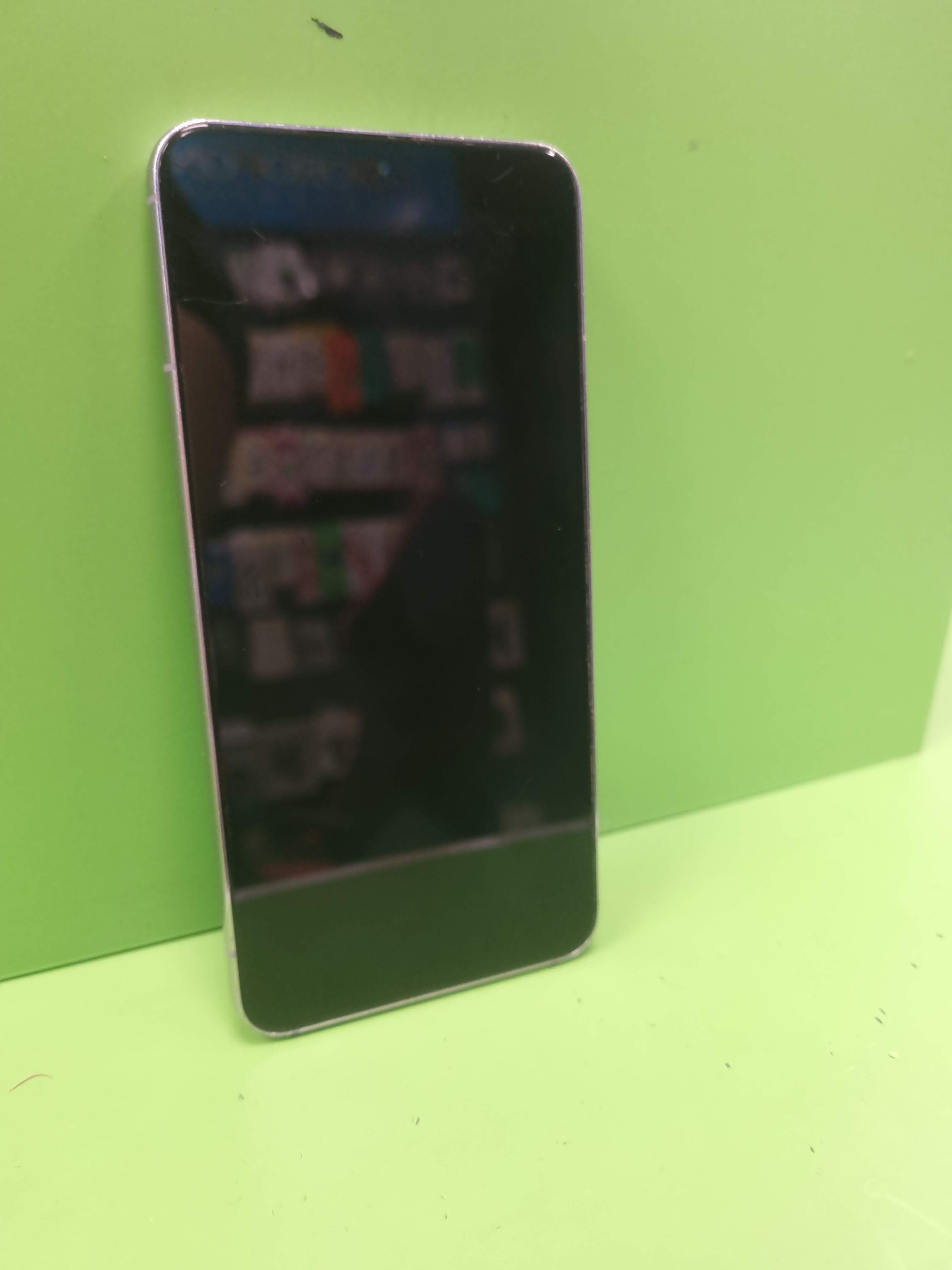 Samsung Galaxy S22 128GB (käytetty)