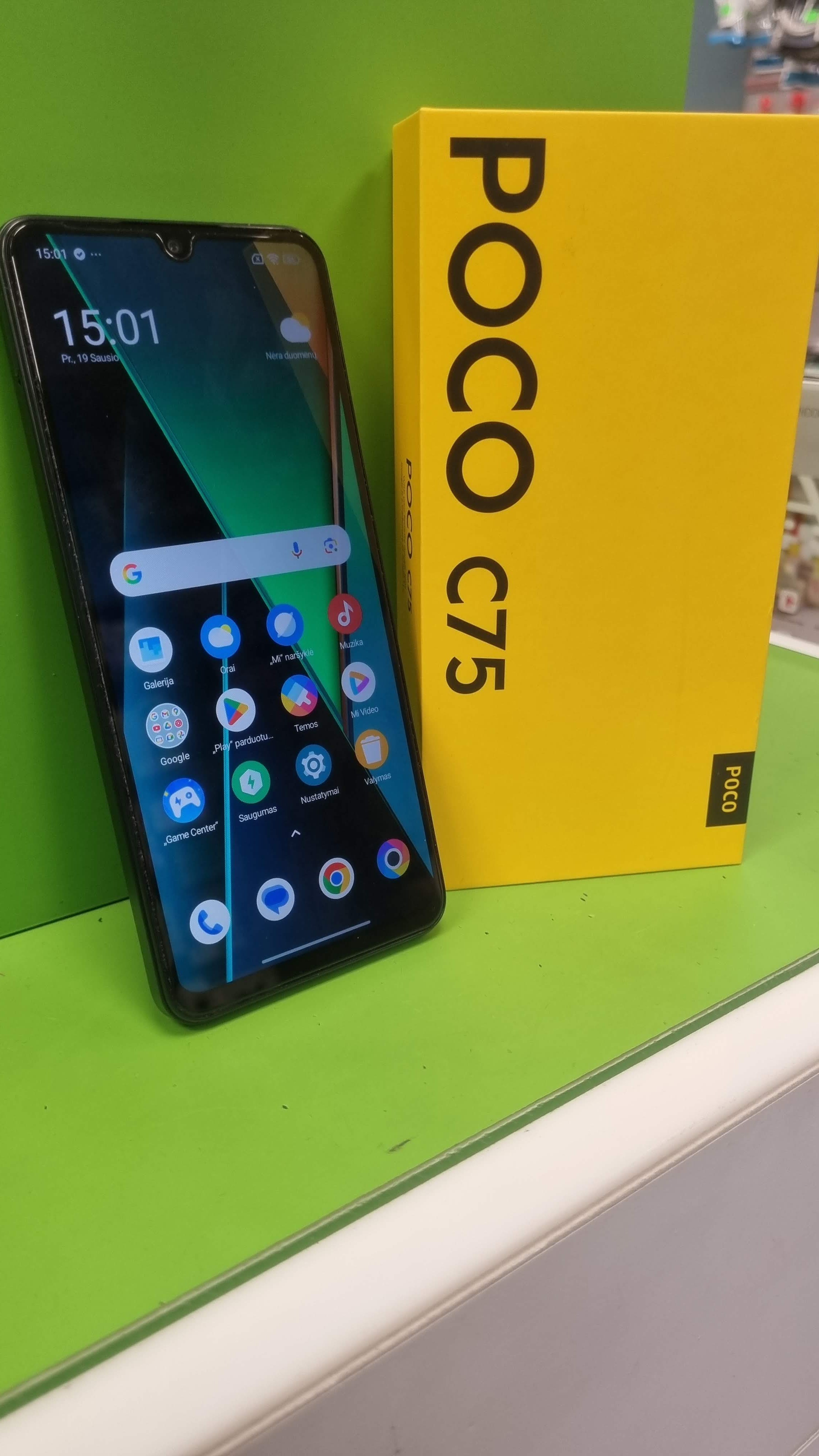 Xiaomi Poco 75 256GB (käytetty)