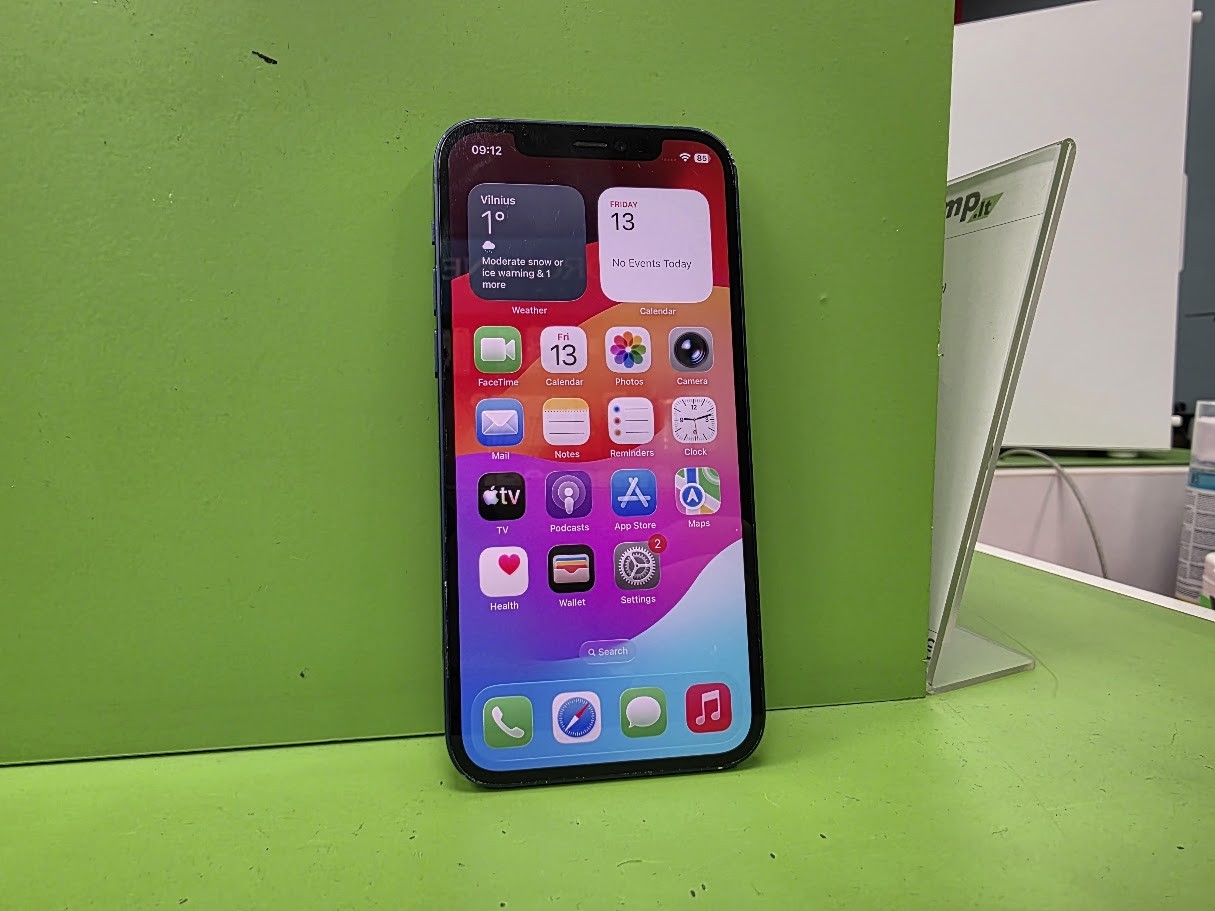 Apple iPhone 12 256GB (käytetty)