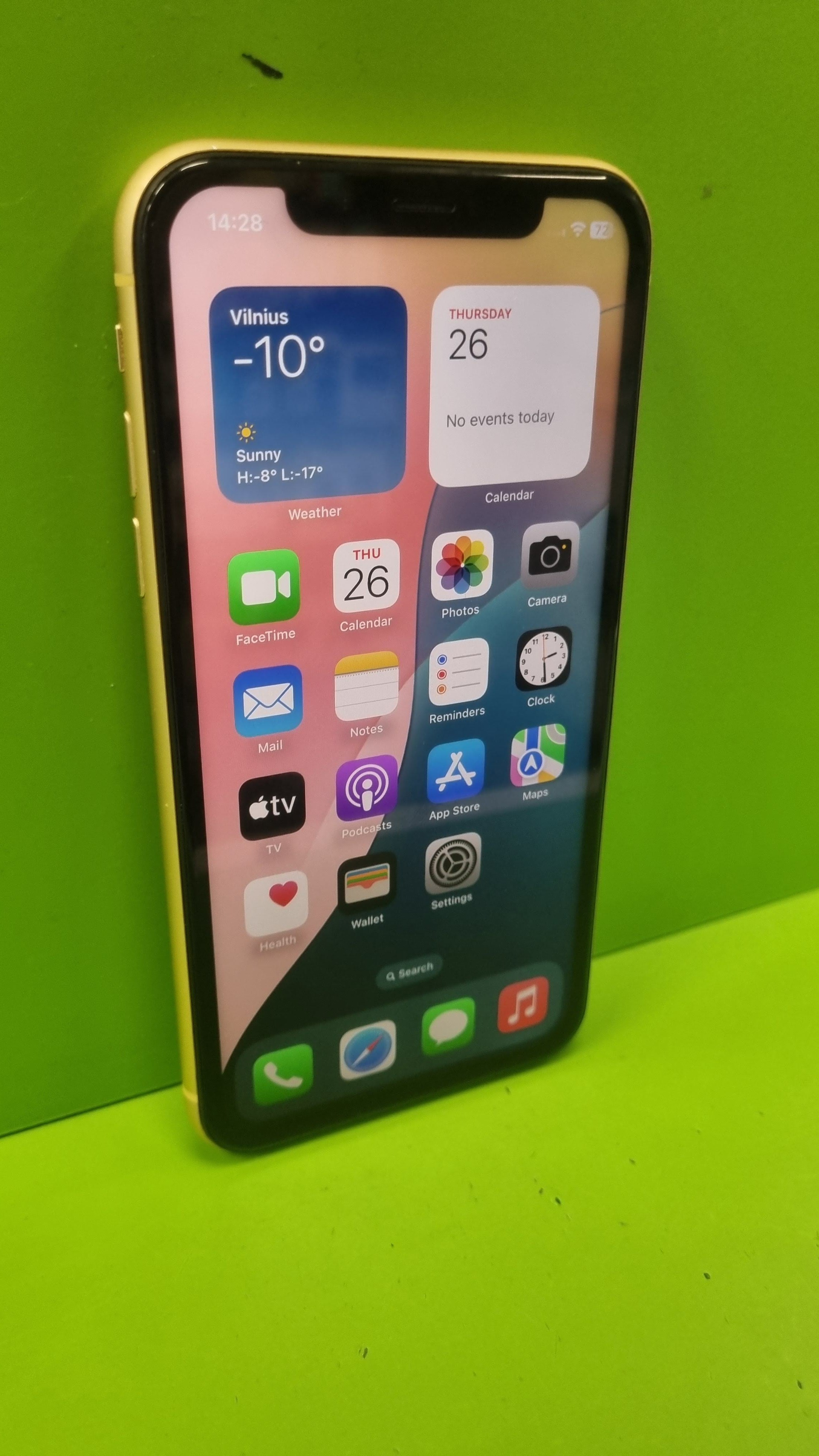 Apple iPhone XR 64GB (käytetty)