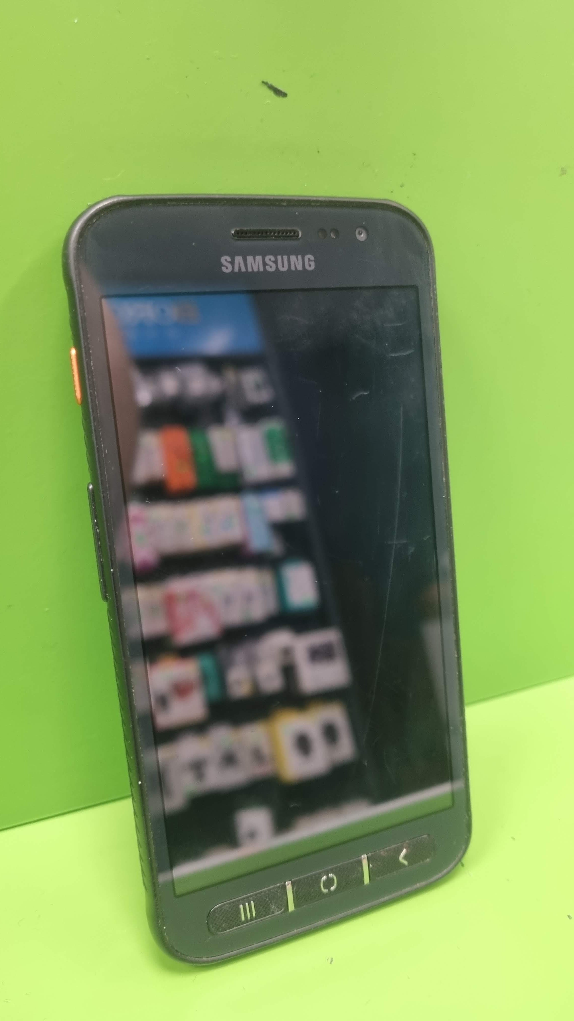Samsung Xcover 4s 32GB (käytetty)