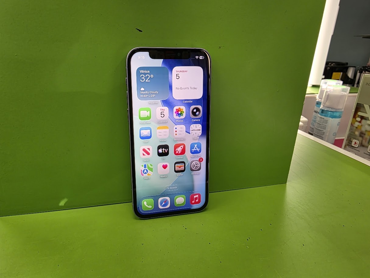 Apple iPhone 12 64GB (käytetty)