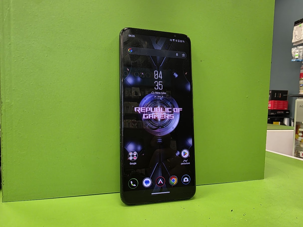 Asus Rog phone 5 256GB (käytetty)