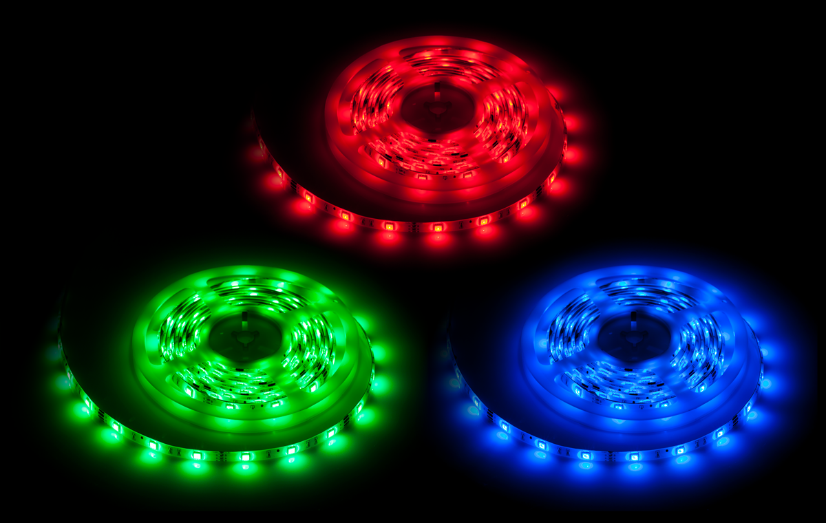 Valaisinsarja, jossa 5050 SMD LED-nauha (150 LEDiä), virtalähde ja väriohjain
